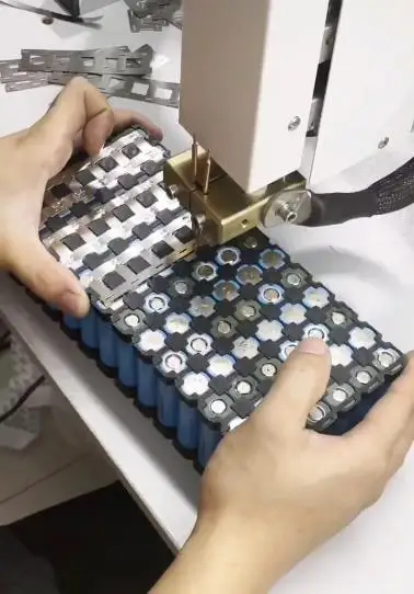 Lithium ion batteries electronic components instruments double platform automatic resistance spot welding machine