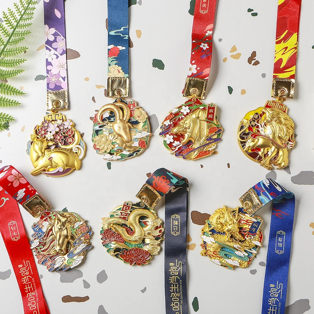 High Quality Gold Engraved 3D Medallion Chinese Zodiac Horse Deer Tiger Lion Snake Animal Medals And Trophies