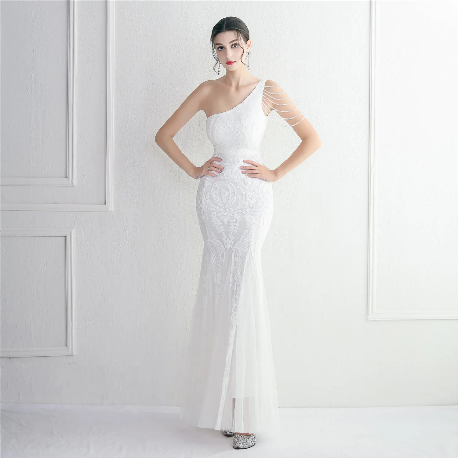 19620# Bead flake Gauze Craft bead setting One shoulder small V-neck crystal pearl chain Sequin sexy fish tail evening dress