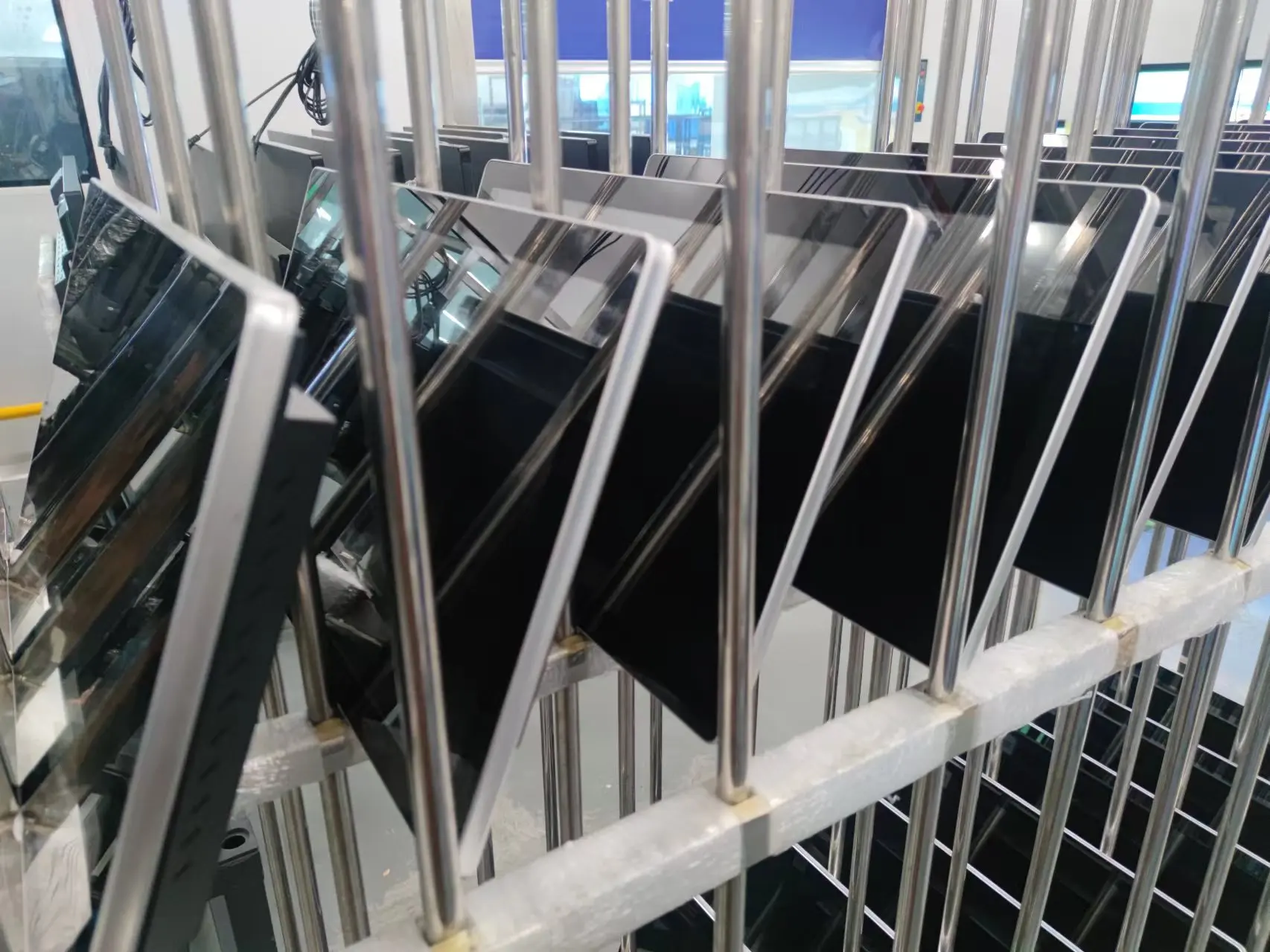 Ultra Thin Wall Mounted 1080P Screen 21.5 inch Portable Lcd Digital Advertising Screen