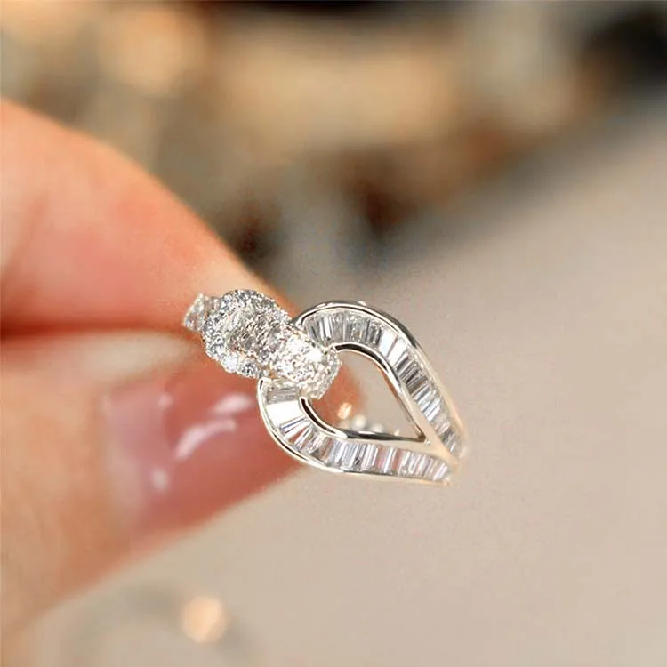 Personalized Micro Inlaid Water Drop Hollowing Out Open Ring 18K Gold Plating Horseshoe Buckle Rings For Women