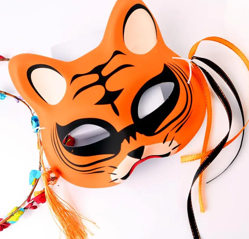 Japanese Kitsune Cat Tiger Masks Cute Cosplay Half Face Mask Masquerade Festival Holiday Decoration PVC