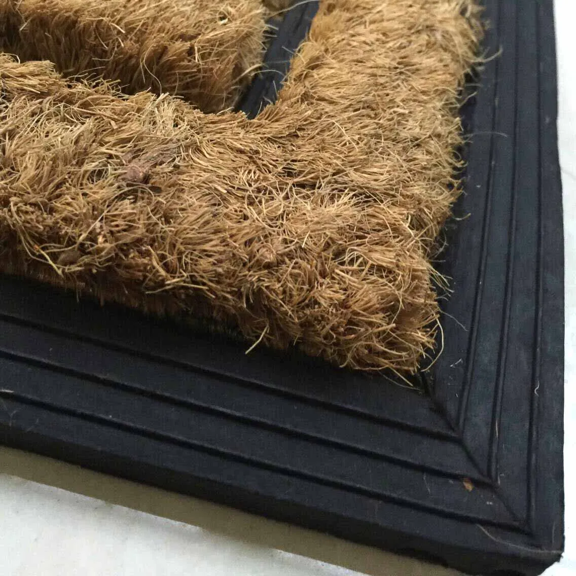 Heavy Duty Brush Embossed Molded Coconut Fiber Coir Welcome Rubber Door Mats