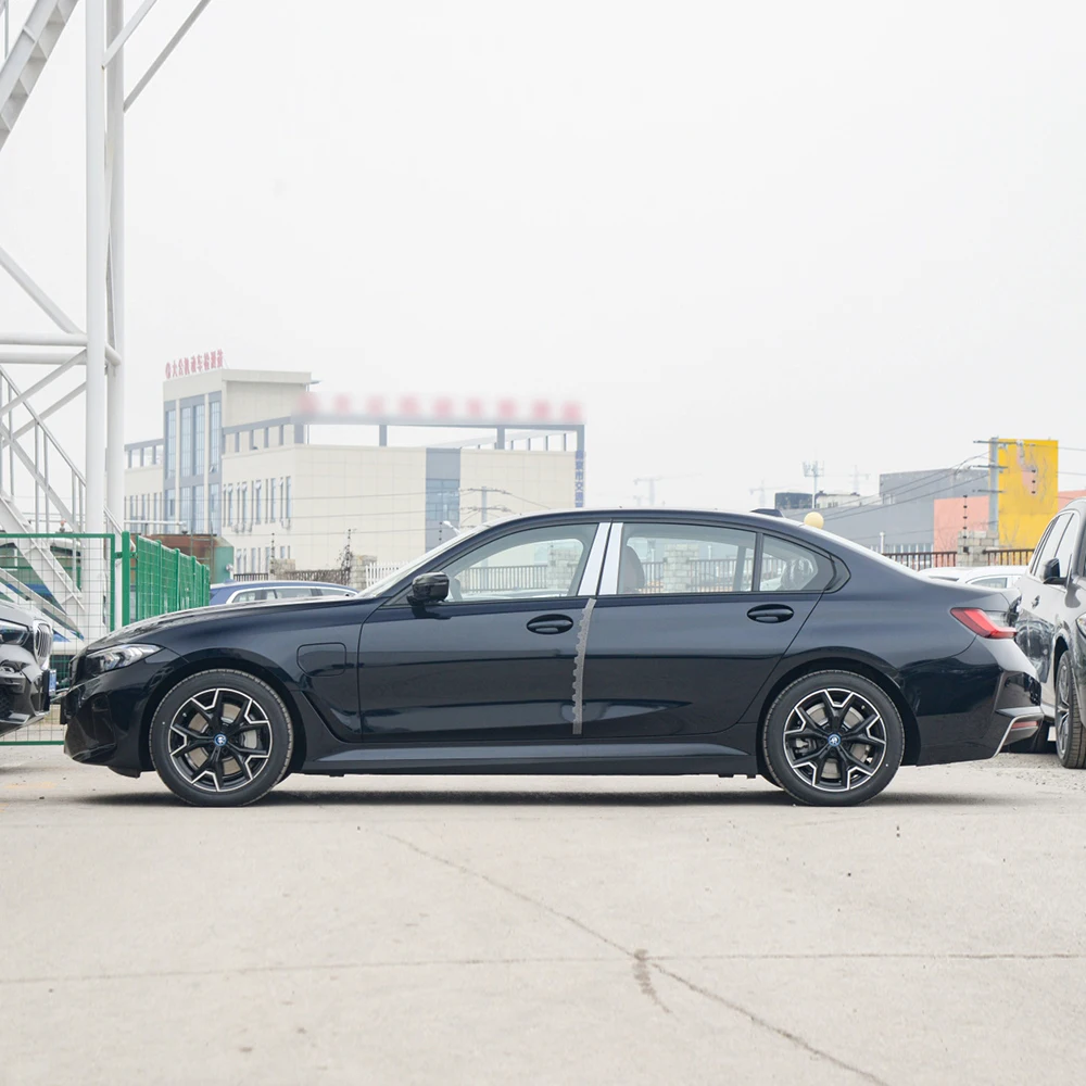 2025 Model B-M-W i3 eDrive 35L Pure Electric Car 4 Door 5 Seater BMW i3 Sedan For Sale