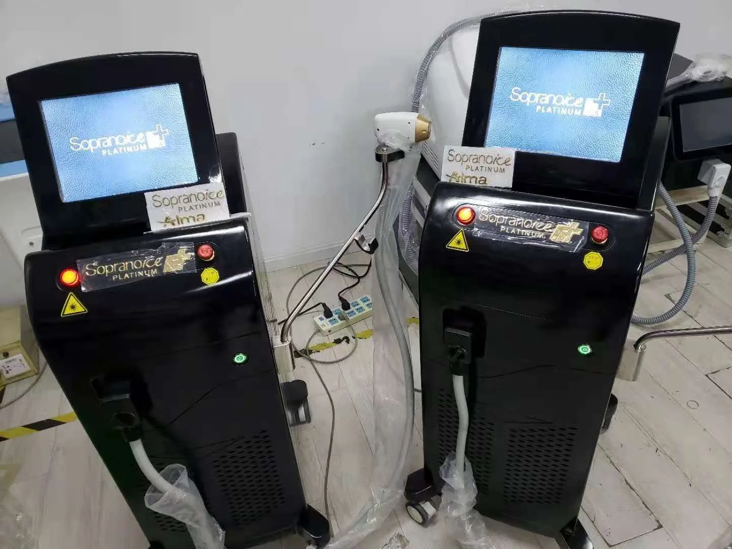 
triple wave 755 808 1064 nm hair removal laser diode beauty machine alma soprano ice titanium germany laser 