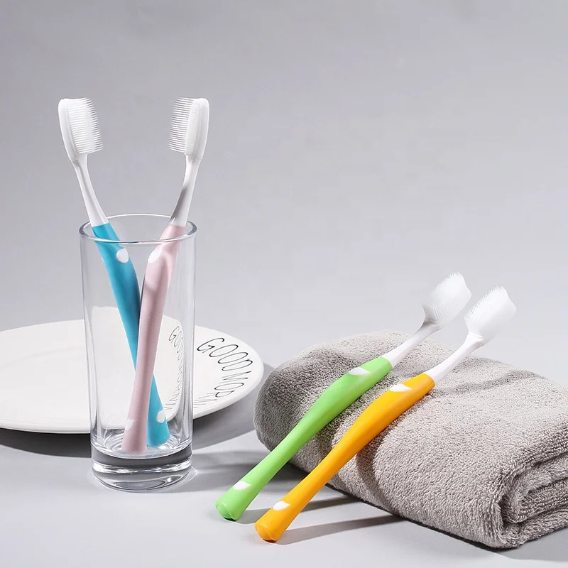2020 Popular With Tongue Cleaner Soft Silicone Nano Toothbrush With Changeable Head