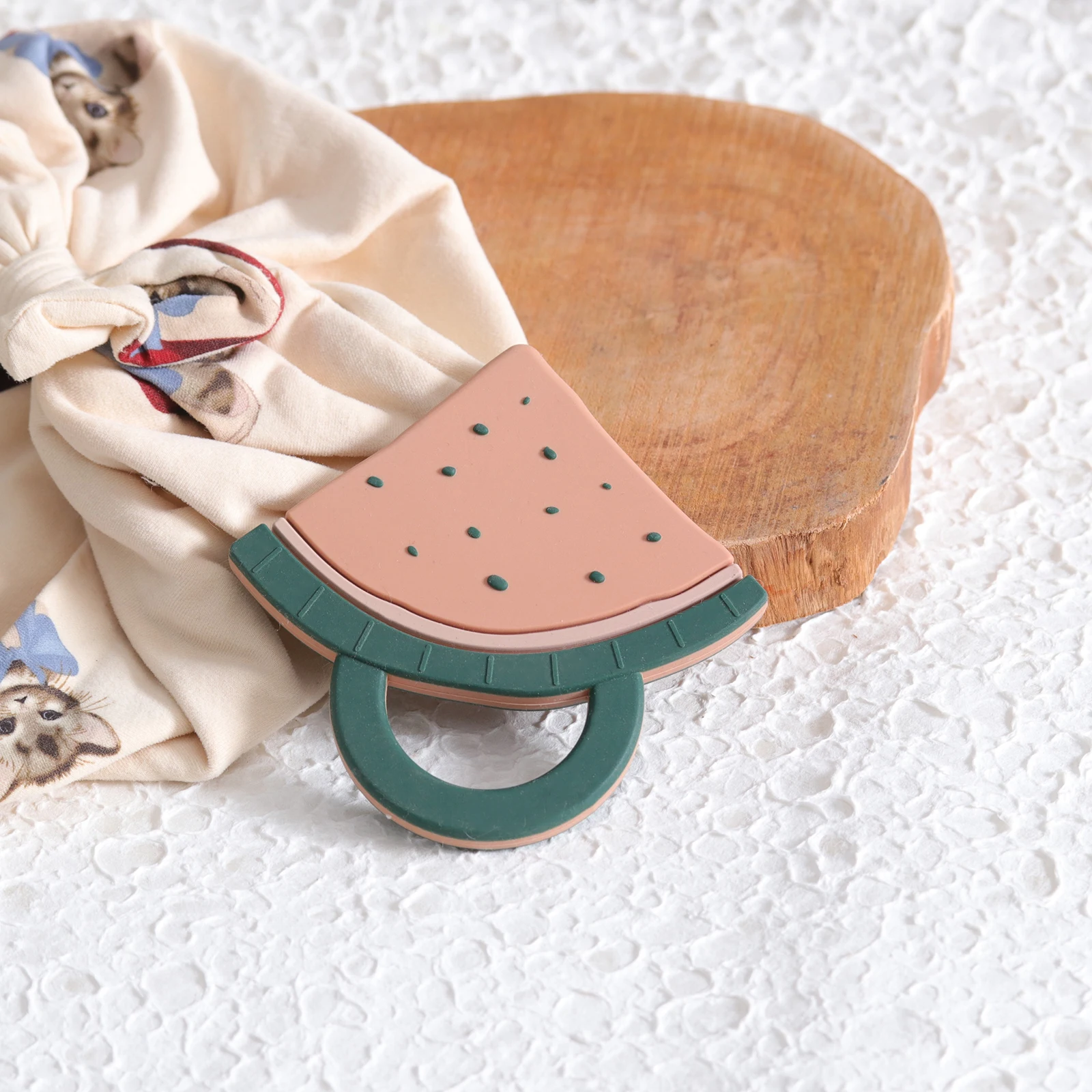 BPA Free Custom watermelon Silicone Baby Teether Toy for Babies Infant Chew Soothing teething Chain Ring Rattle