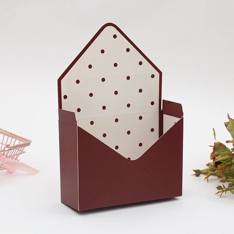 Wholesale Flower Box Folding Hand Holding Cardboard Envelope Shape Flower Packaging Box for Flower Arrangement