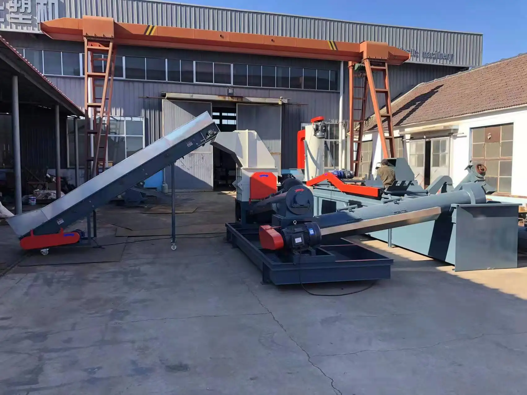 Plastic Hdpe Pet Bottle Flakes Crushing Recycling Washing Plant Equipment Machine Line Price