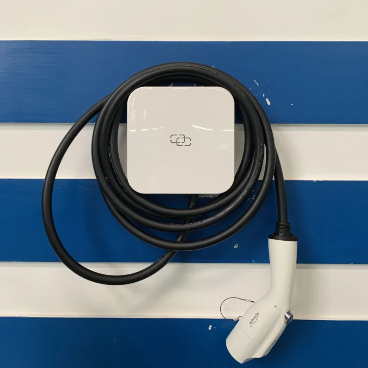 IP65 Type 2 7KW 22KW 32A EV Charger Smart EV Charging Station