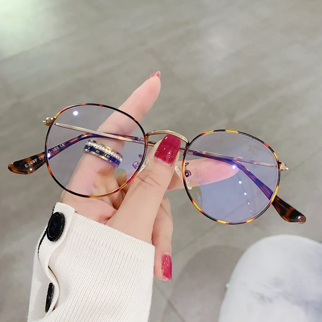 UNOC Literature Eyeglasses Frames Metal Optical Glasses Frames Man Women Unisex Retro Round Eyeglasses Frames Blue Light Glasses