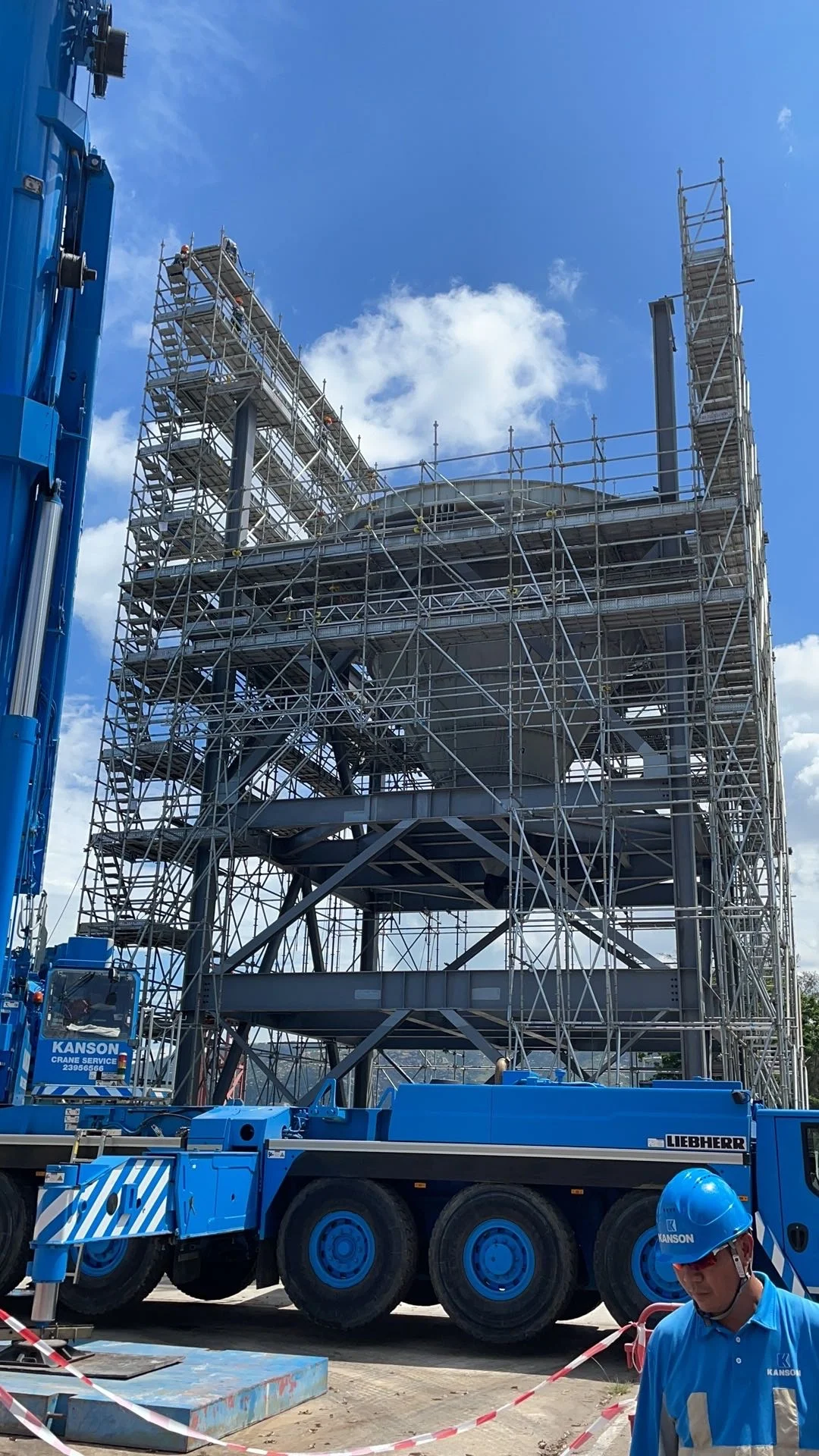 Low Price concrete mixer batching plant bolted cement silo for sale