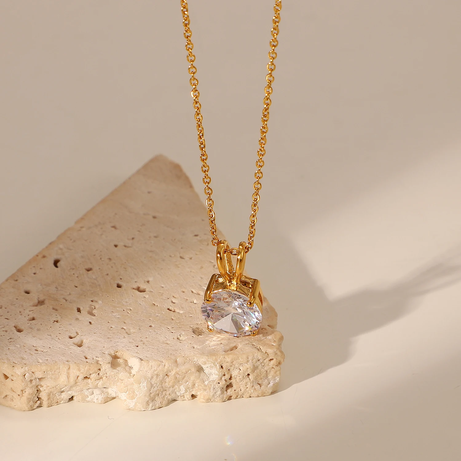 New tarnish resistant stainless steel 18k gold chain 12 month birthstone crystal diamond pendent collarbones necklace for mom