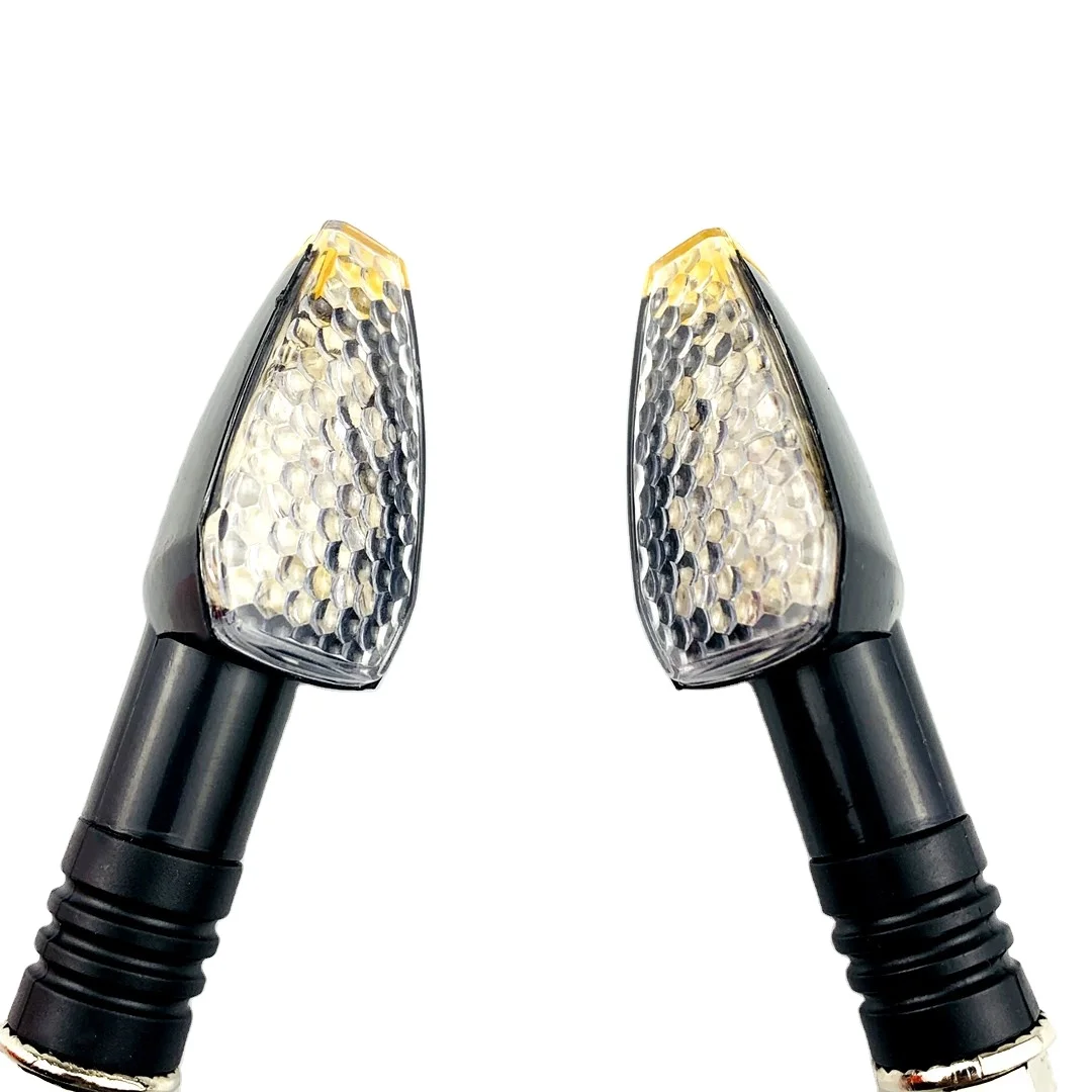 Продуманный дизайн галогенного рулевого фонаря для основных моделей мотоциклов