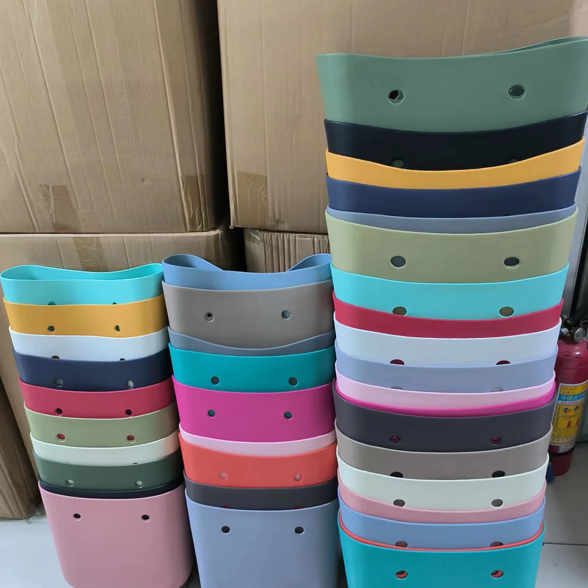 2024 Trendy Custom Logo Large Capacity Summer Beach Handbag New Arrival Jelly Color EVA Beach Travel Tote Bag