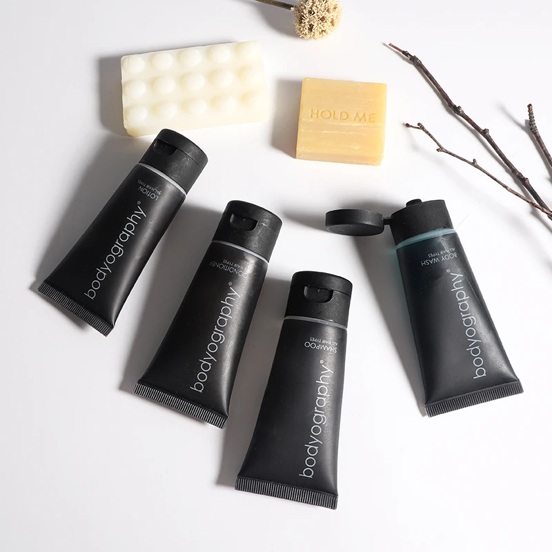 Wholesale Shampoo Soap Bathroom Amenities One Time Use Toiletries Guestroom Amenity Set Hotel Toileties