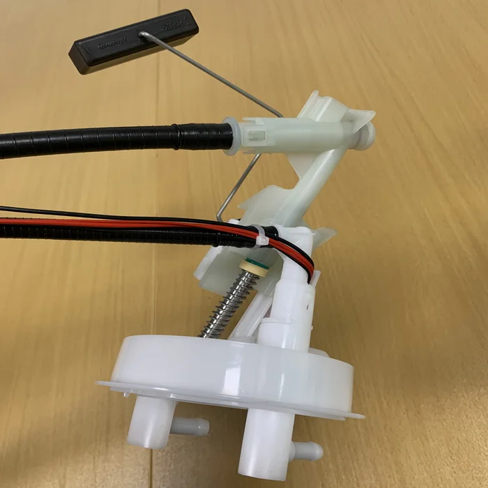 Fuel Level Sensor Diesel Fits MERCEDES W209 W203 S203 CL203 1.8-5.5L 2001-2010