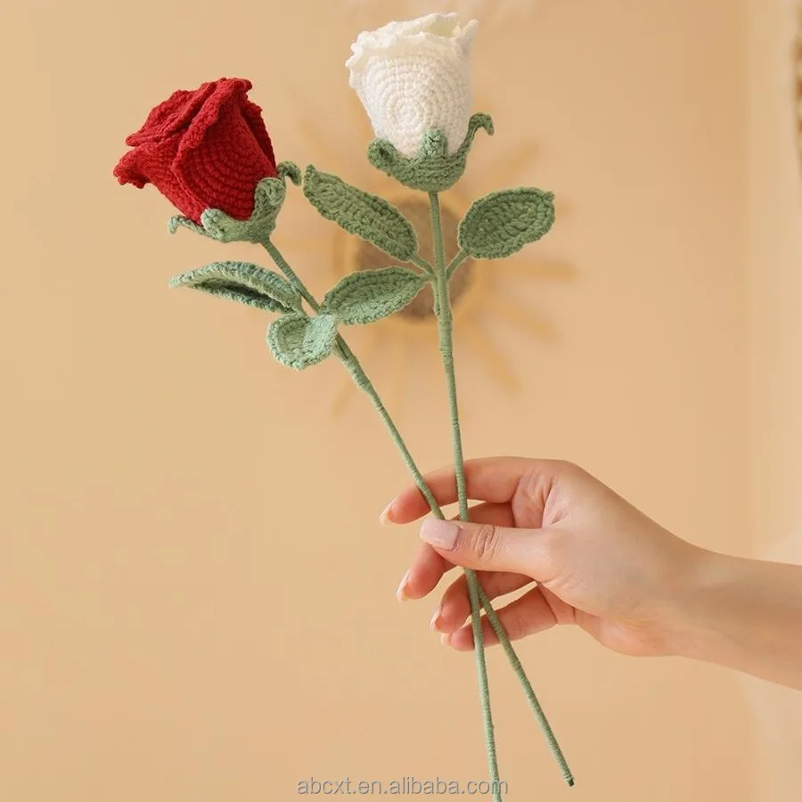 Artificial Crochet Knitted Flower Handmade Crochet Rose Flower with Leaf for Bouquet