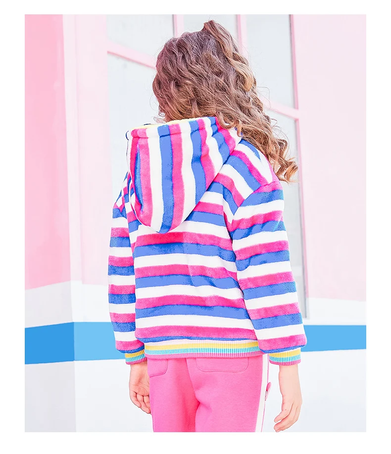 
Wearable Nice Fashion Hot Sale Autumn And Winter Velvet Jackets Outfits 