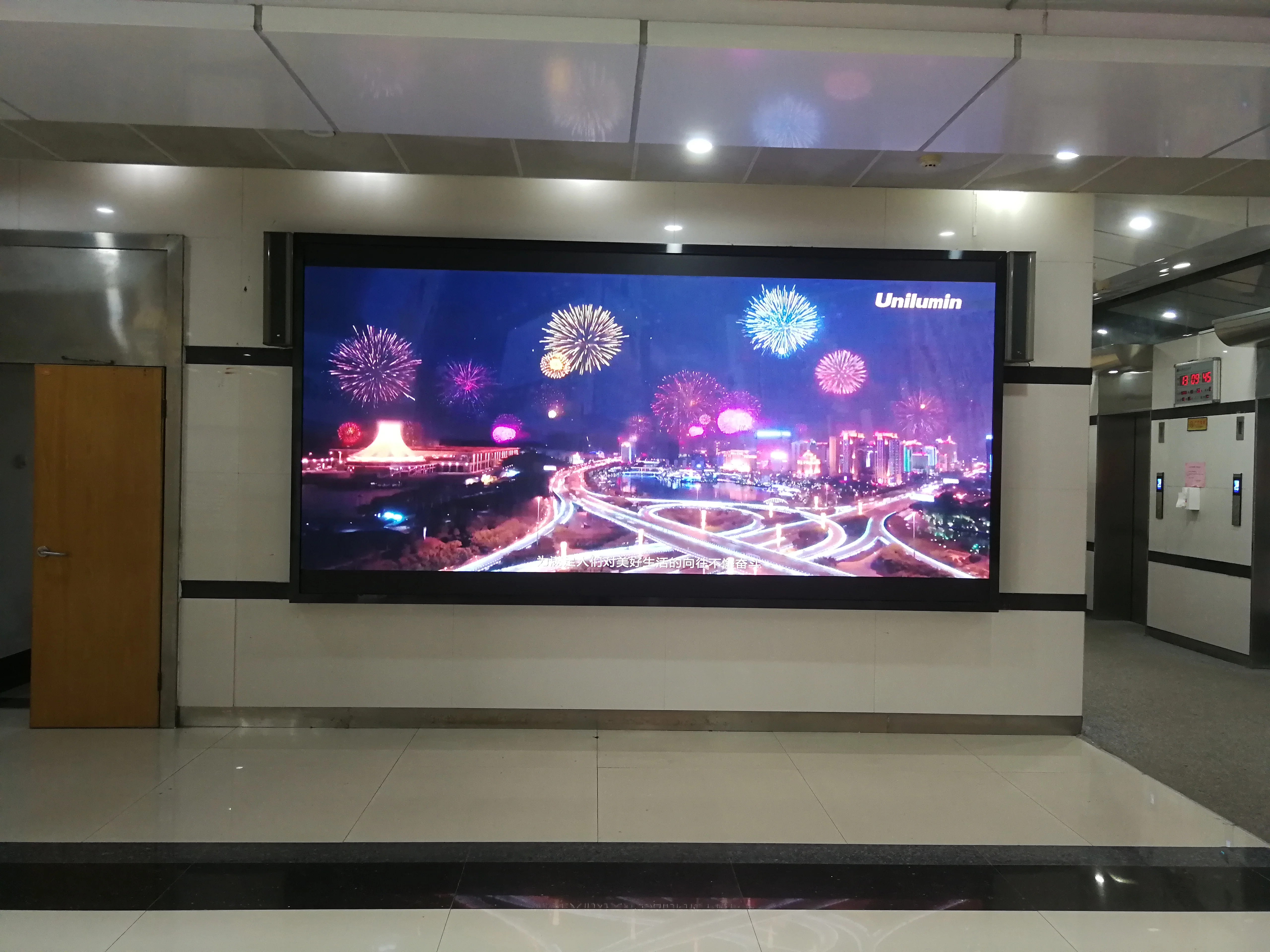  Полноцветная комнатная ТВ-панель Unilumin P2.5 светодиодная видеостена полноцветный светодиодный дисплей внутренний настенный