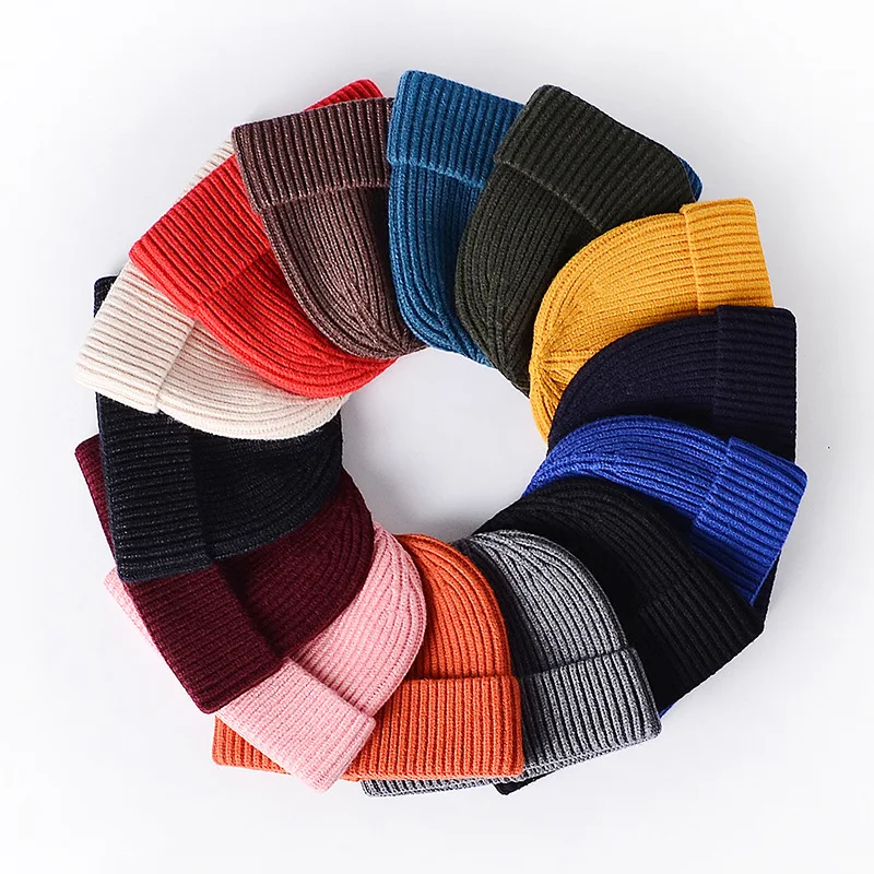 High Quality 100% Acrylic Fashionable Custom Embroidery Logo Solid Color Beanie Hats Custom Warm Winter Beanie Knit Hat