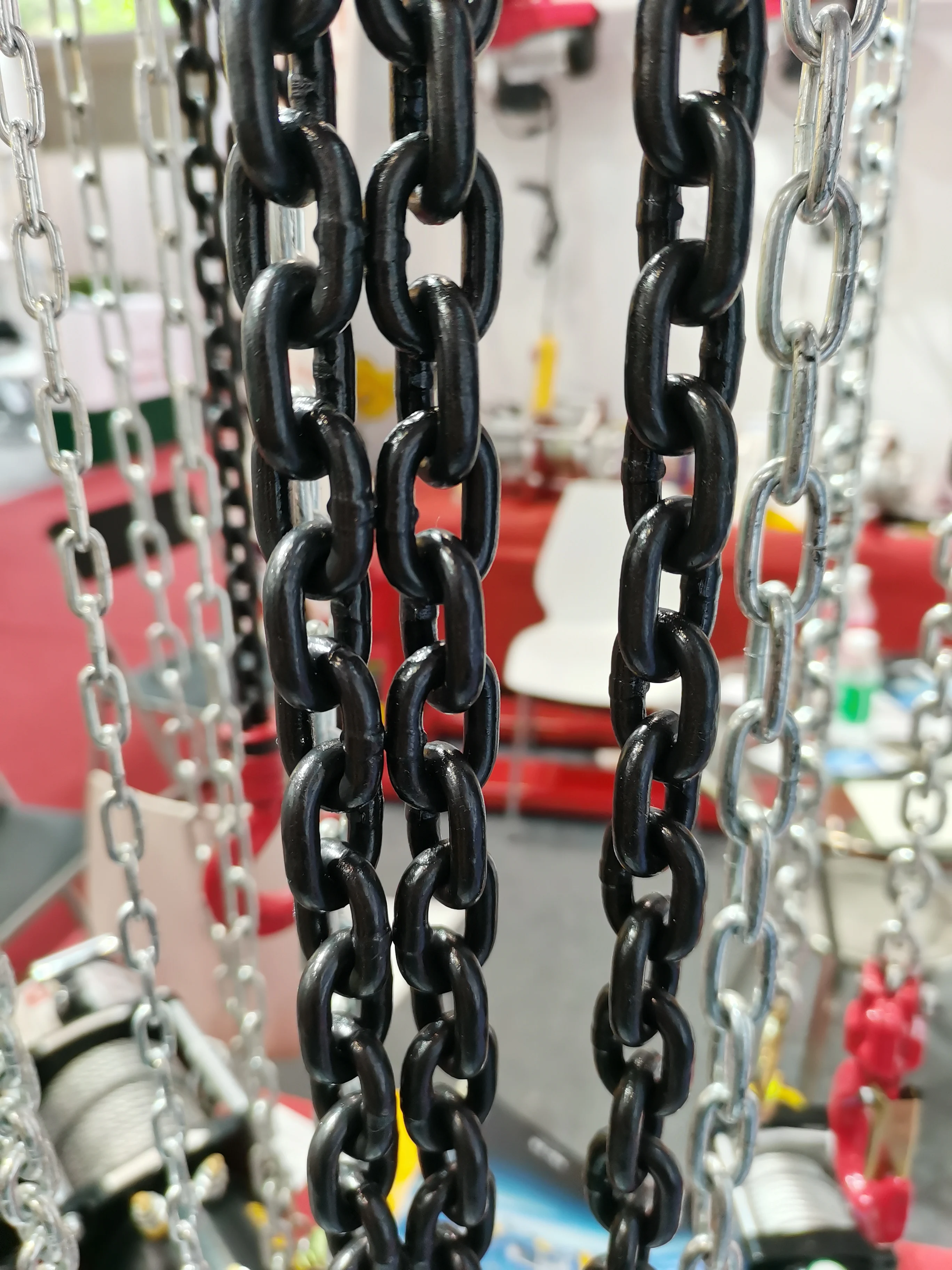 G80 BLACK LOAD CHAIN FOR LIFTING China manufacturer High strength G80 alloy heat treated lifting steel chain