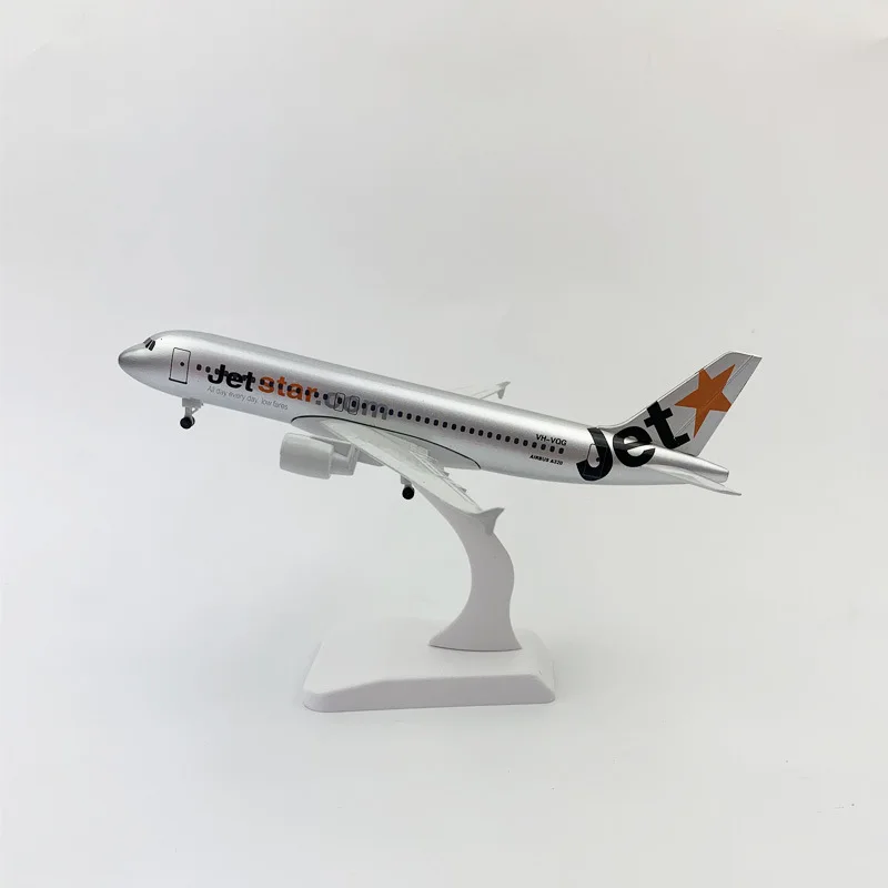 Модель самолета A320 20 см