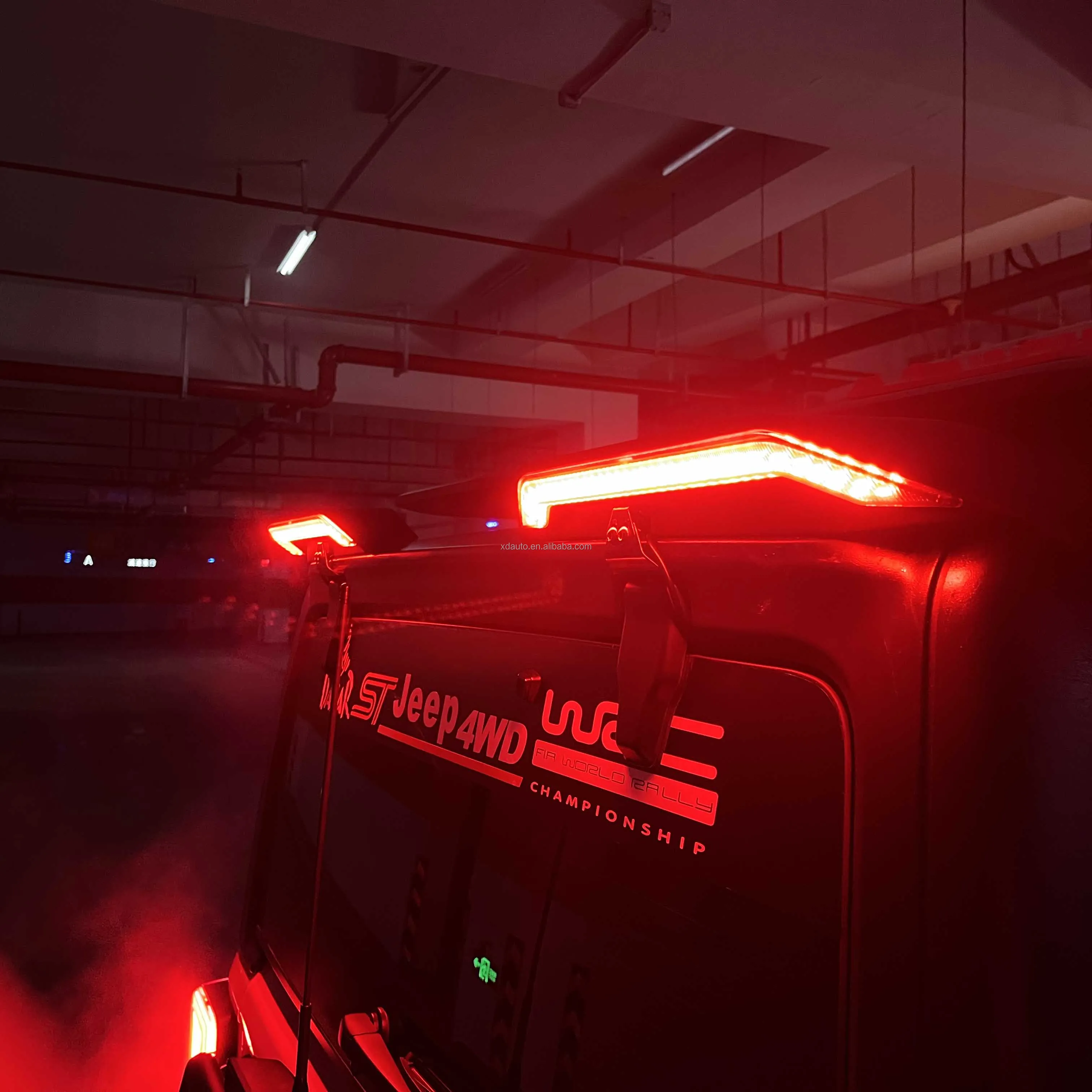 Rear boot LED spoiler suitable for Wrangler JL 2018 2019 2020 2021 2022