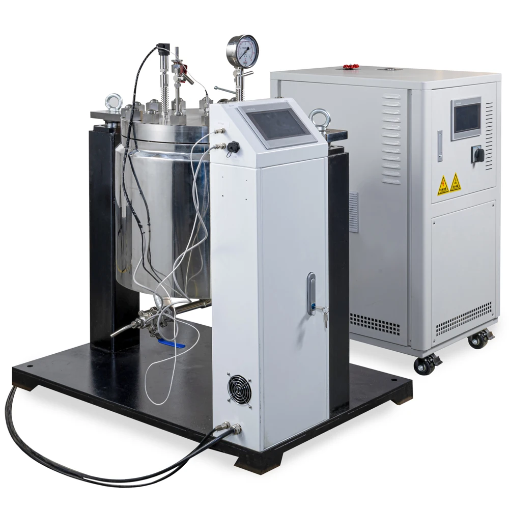 High Pressure and High Temperature Vessels