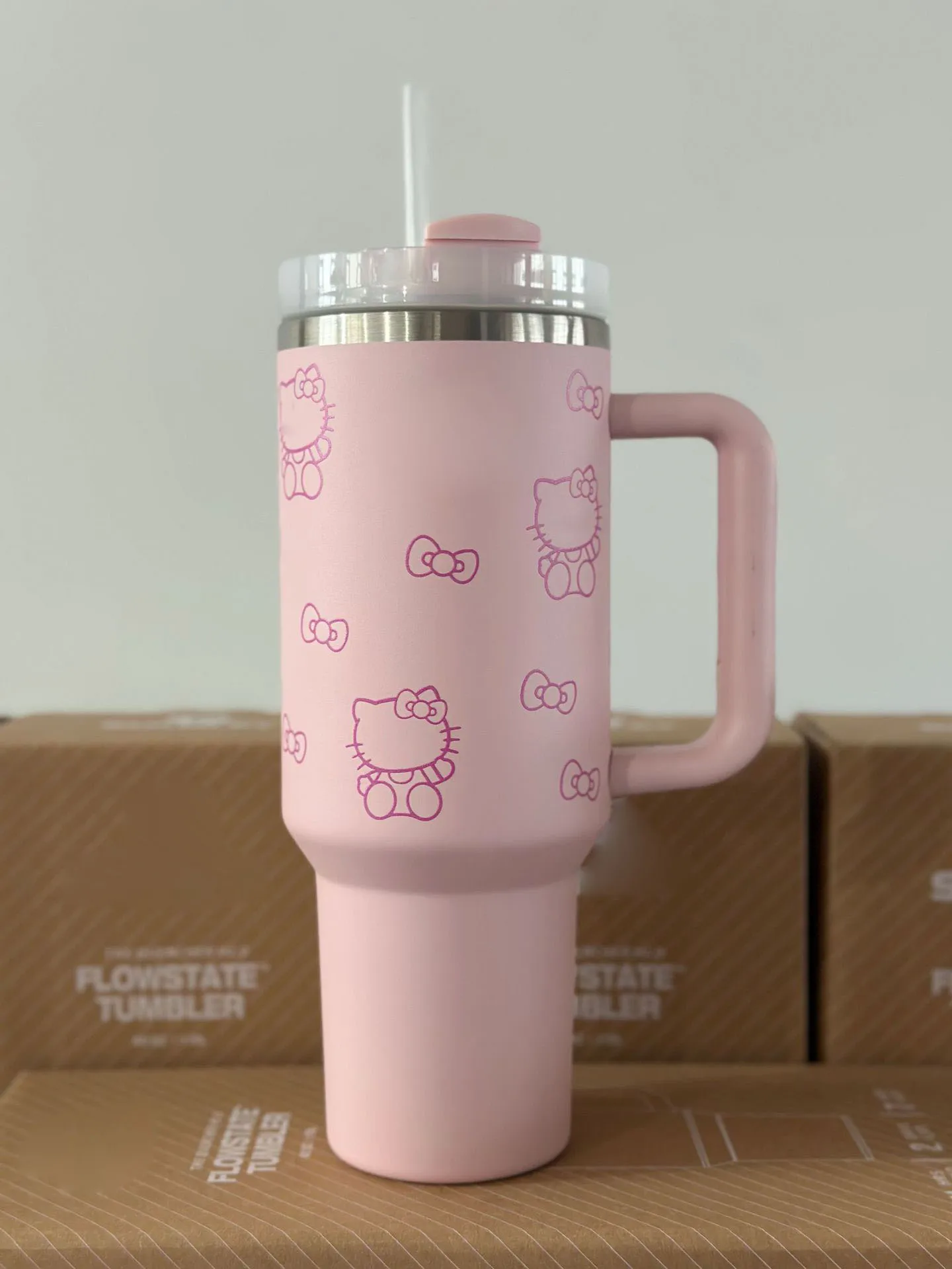 2024 New hot-selling cartoon kt cat head cute pattern thermos cup 40OZ portable straw 1.8 liter cold insulation car cup