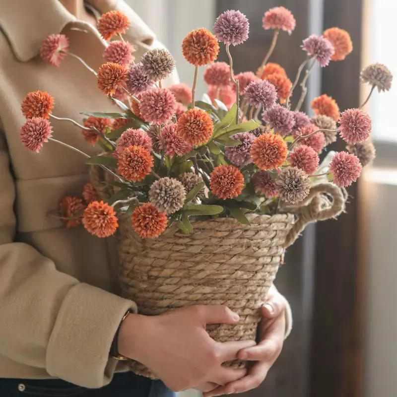 Creative rural hand-held straw woven living room furniture with lining storage basket