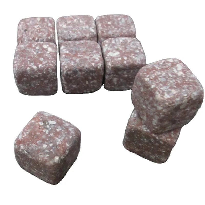 Кубик из Натурального Красного камня, с черным мешком и белой коробкой
