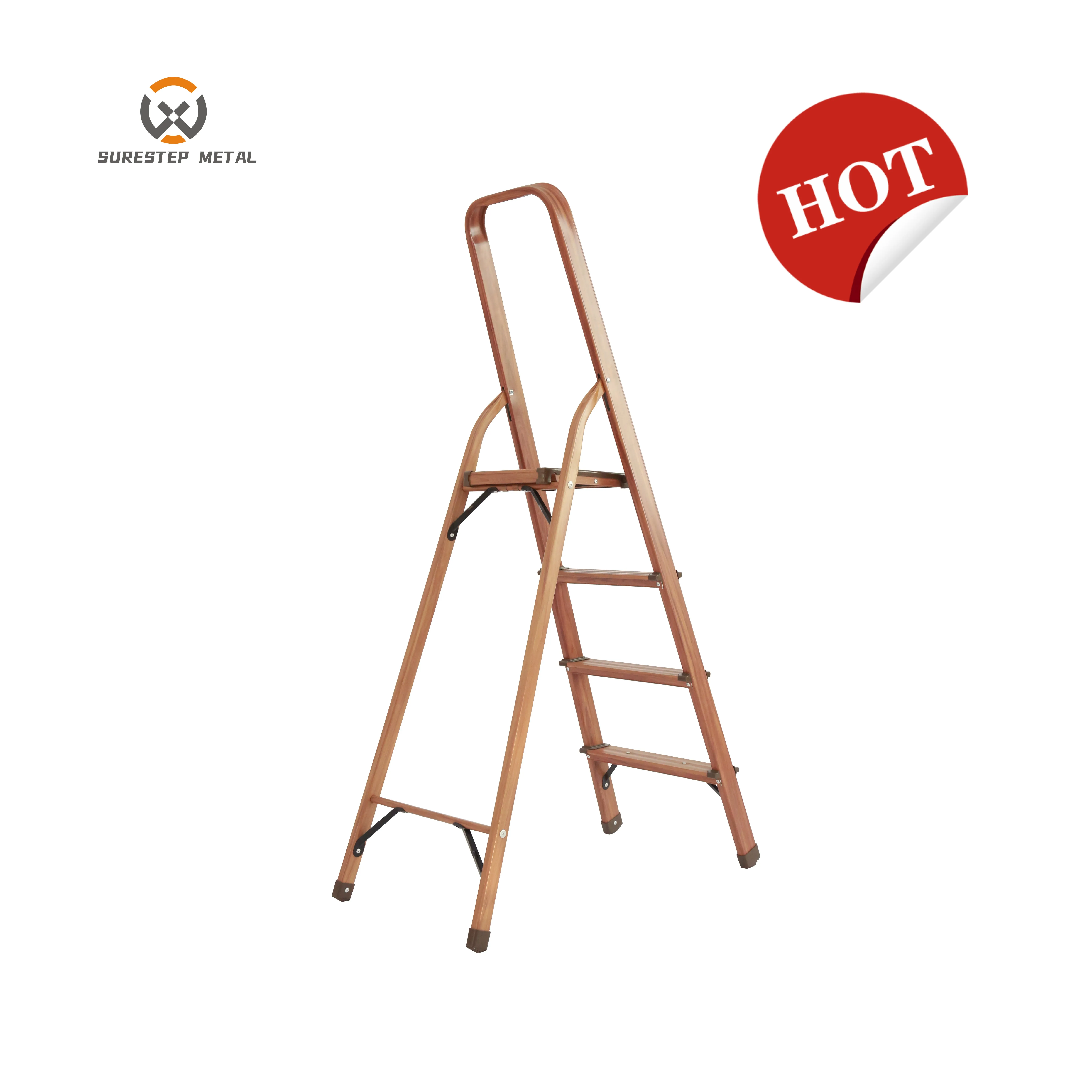 EN131 Two to Four Step 3 Step Foldable Ladder For Sale