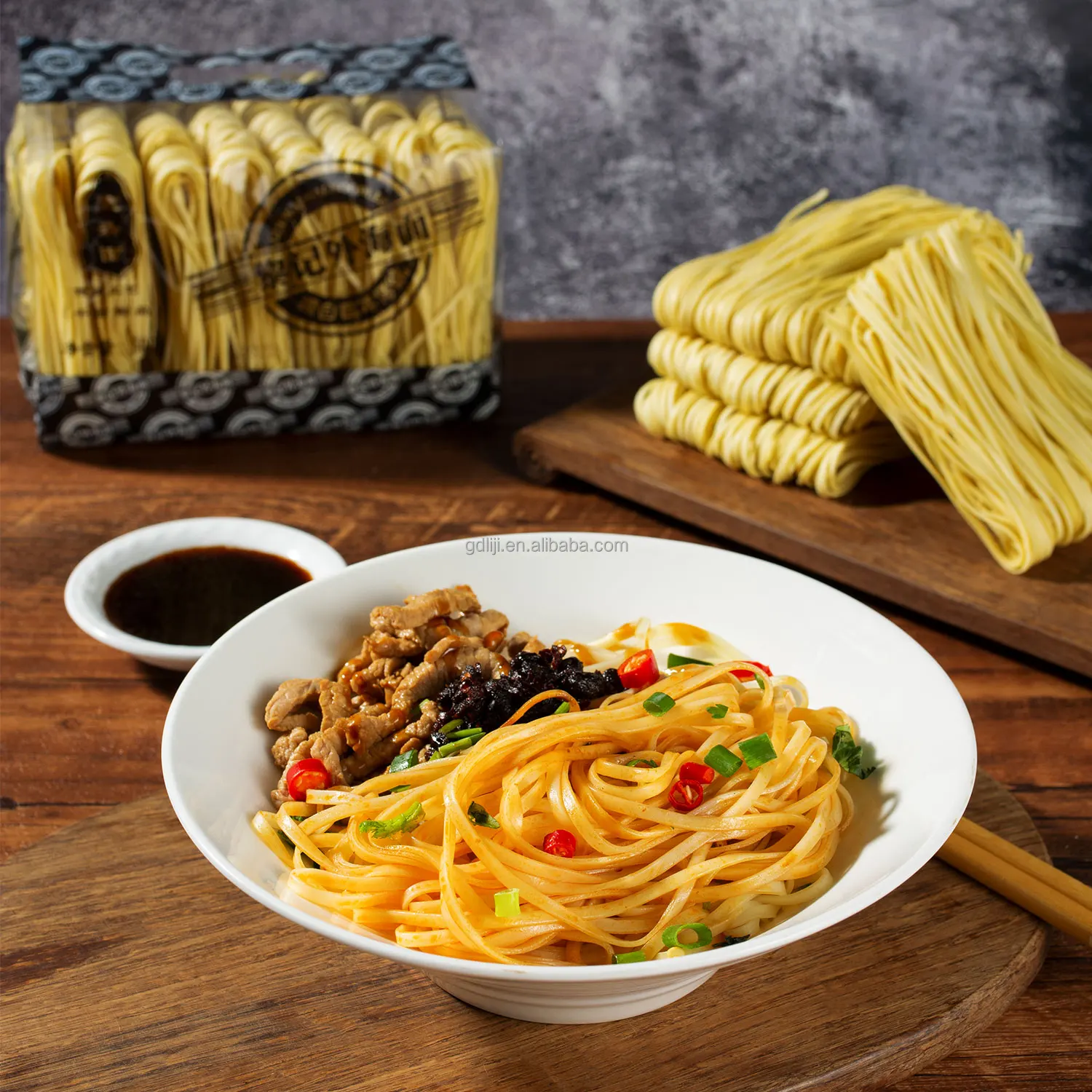 Liji China Manufacturer Traditional Chinese Wide Noodles Whole Wheat Wide Noodles