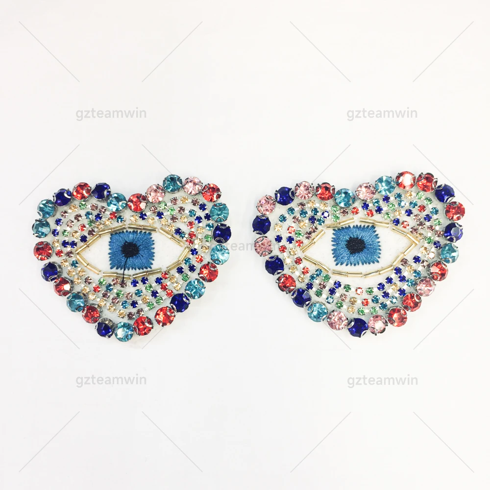Custom Rhinestone Bead Hearts Patches Sew on Applique Clothing Embroidery patch Brooches Beaded Heart Pins for Jackets