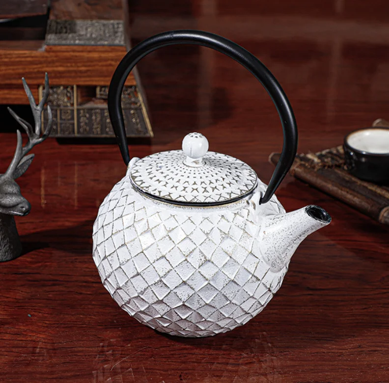 Nice Durable Enamel Interior Teapot Cast Iron Kettle with Filter White Milk Color with Gold Handle