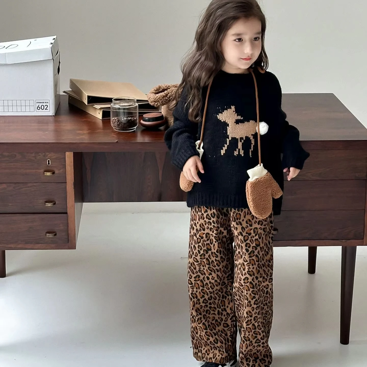 0669 autumn new arrival little baby girls black sweater child kids warm shirt leopard pant clothing wholesale