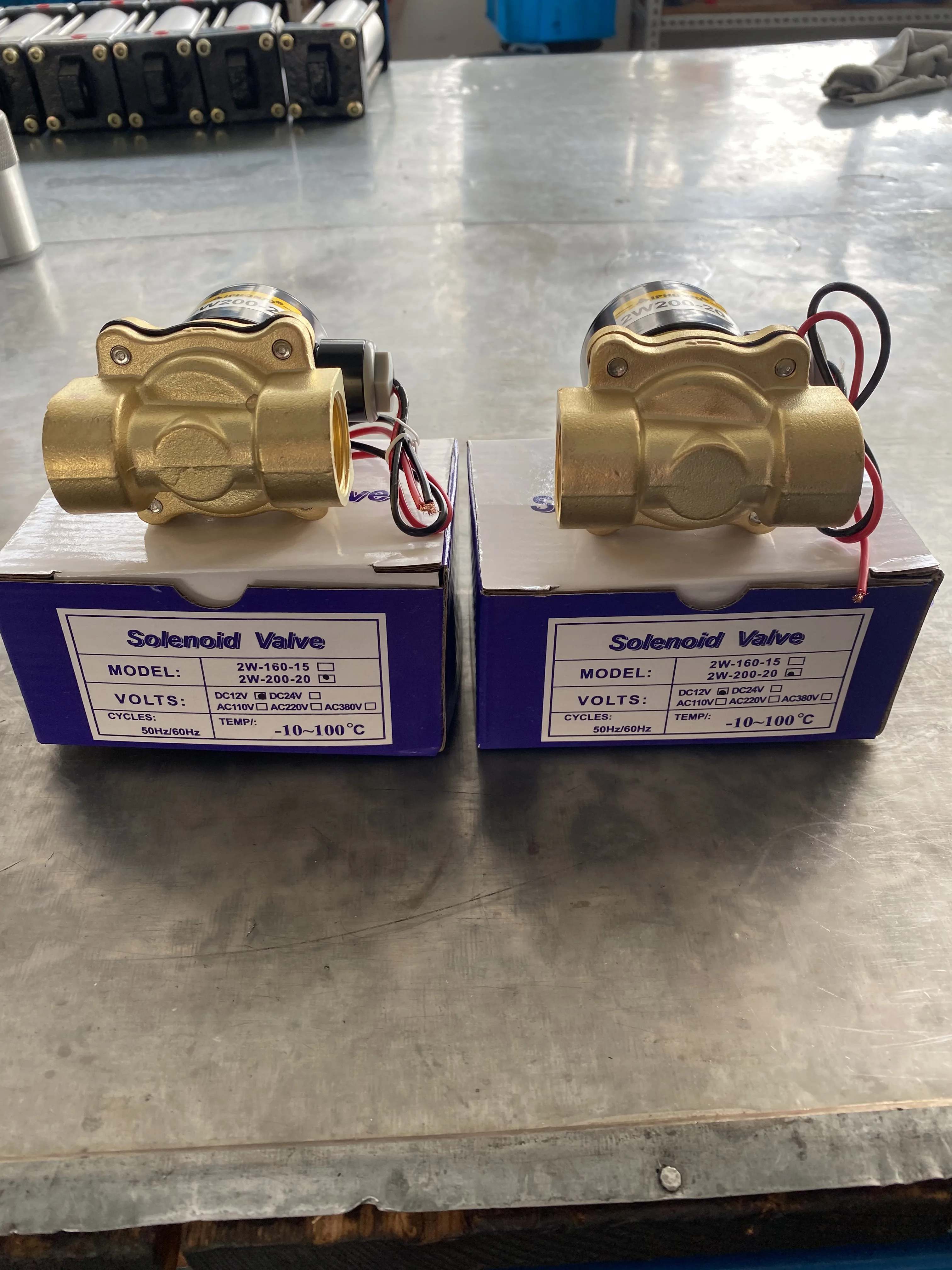 2W200-20 3/4 inch port size  water solenoid valves
