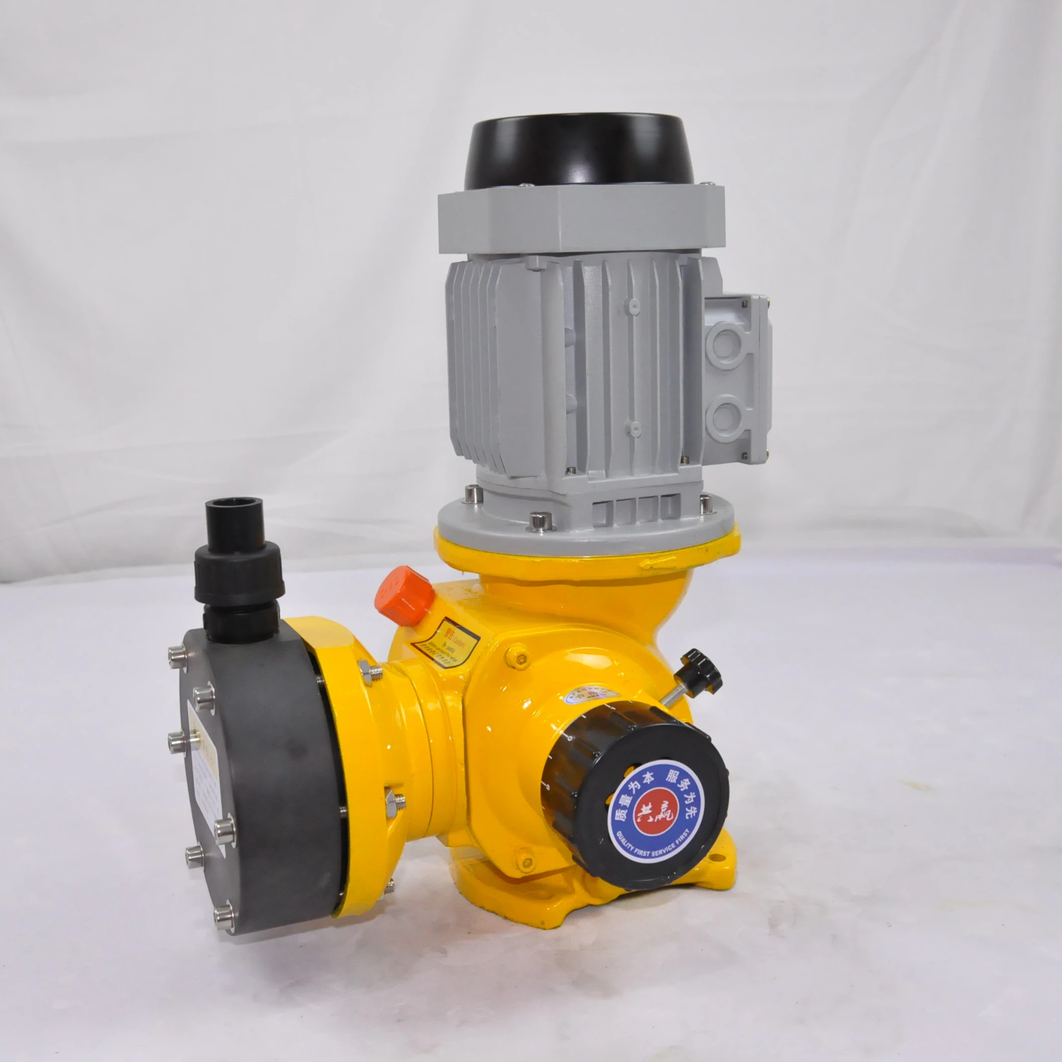Chemical mechanical antiscalant dosing pump Dosing pump with a flow rate of 1 to 500 L/h