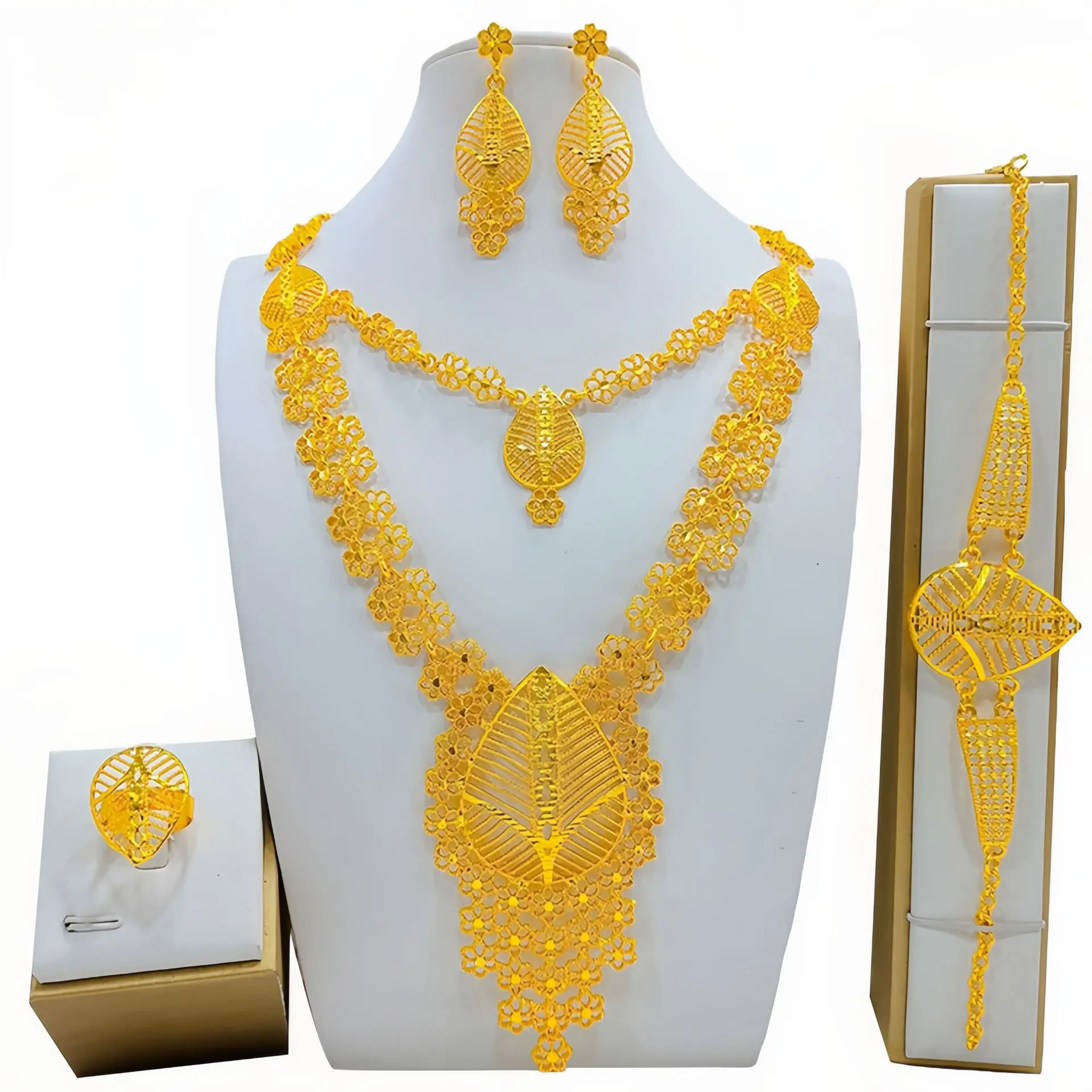 Fashion Permanent Jewelry Chains Saudi Arabia Gold Plated 4 Pieces Sets Dubai Bridal Wedding Ring Bracelet Necklace Earrings