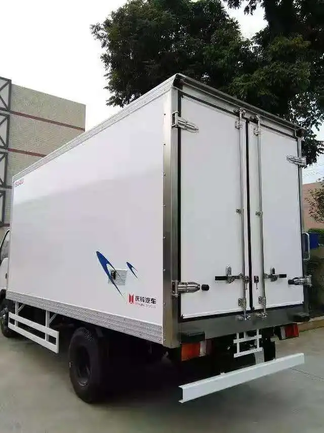 Best sale and good quality 700p/ NQR freezer truck with isuzu refrigerated truck japan for sale