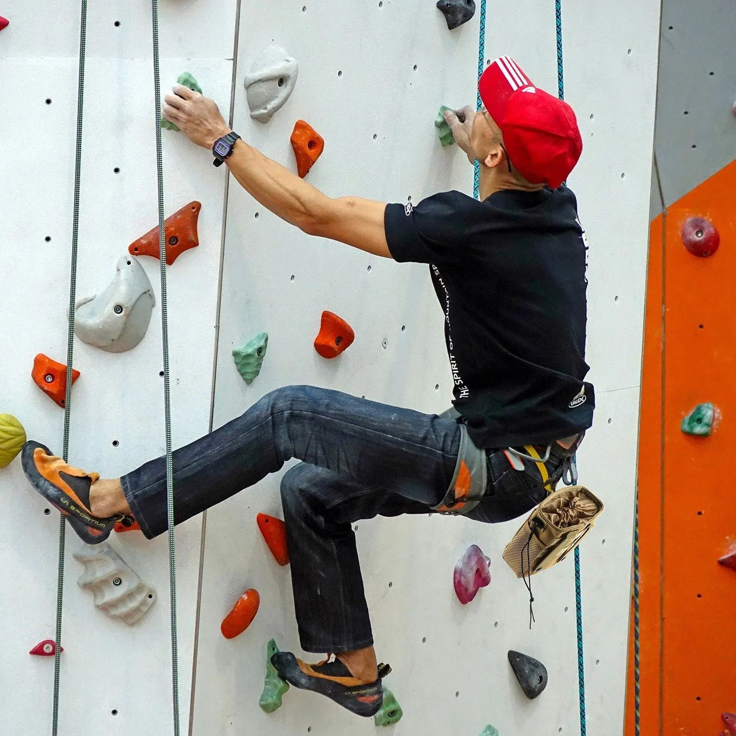 
Custom Tactical Molle Bouldering Chalk Bag Rock Climbing Chalk Bag for Climbing Bouldering Gymnastics 