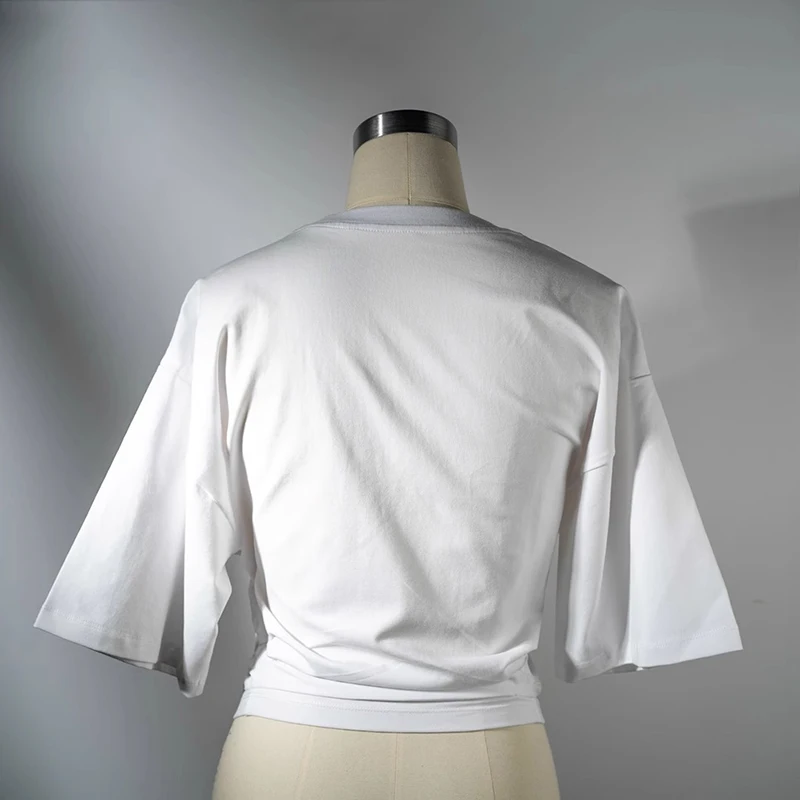 TWOTWINSTYLE Soild Patchwork Appliques T Shirts Short Sleeve Slimming Casual Short Tops For Women