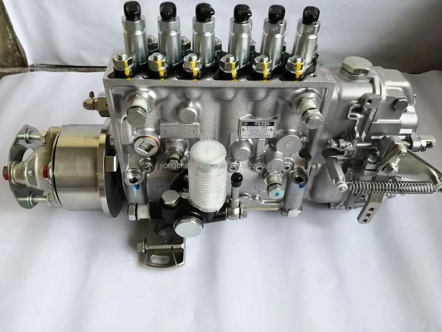 6151-71-1440 fuel pump.jpg