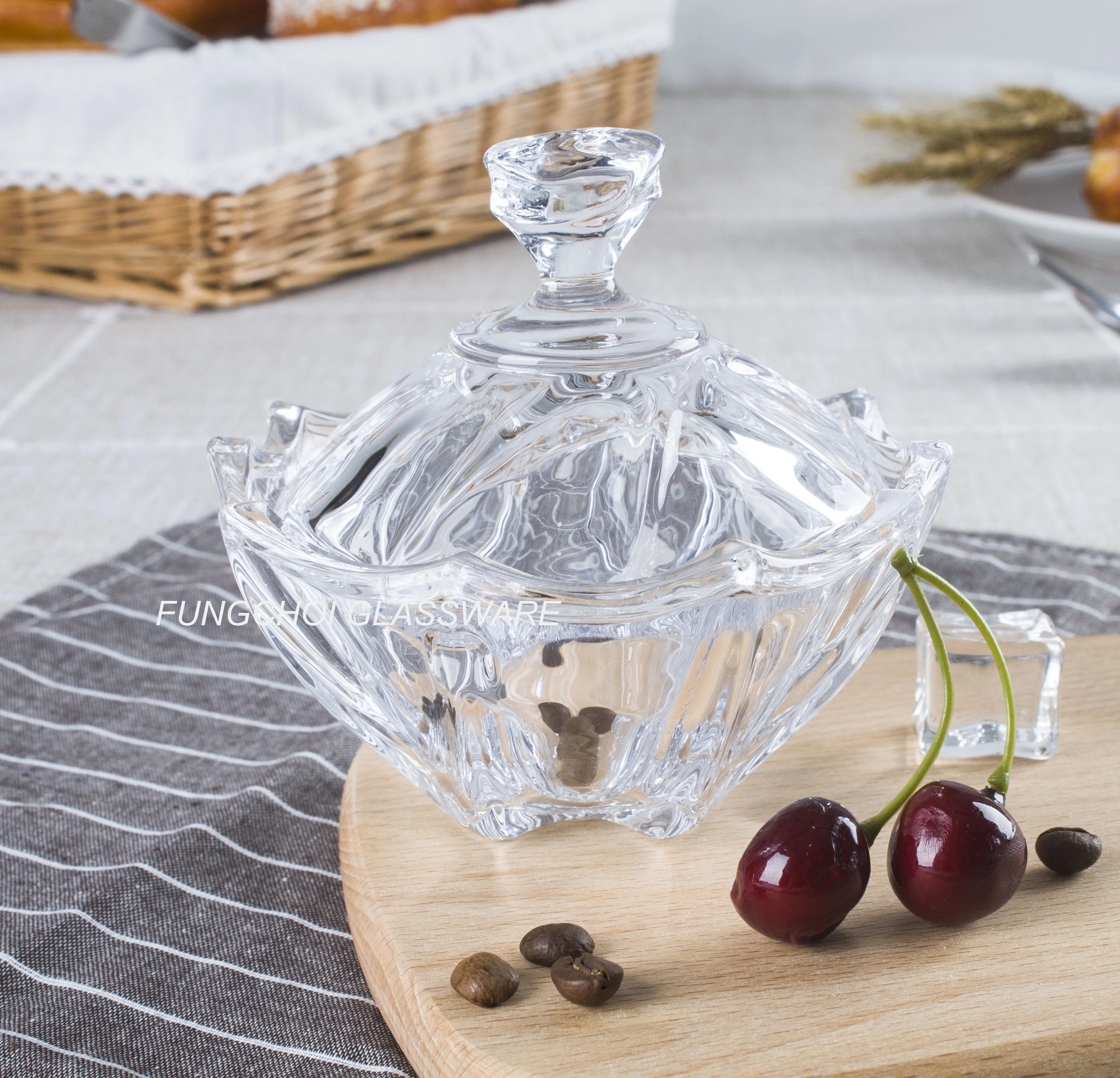 Middle Classical glass sugar Jar storage jar sugar bowl candy glass bowl