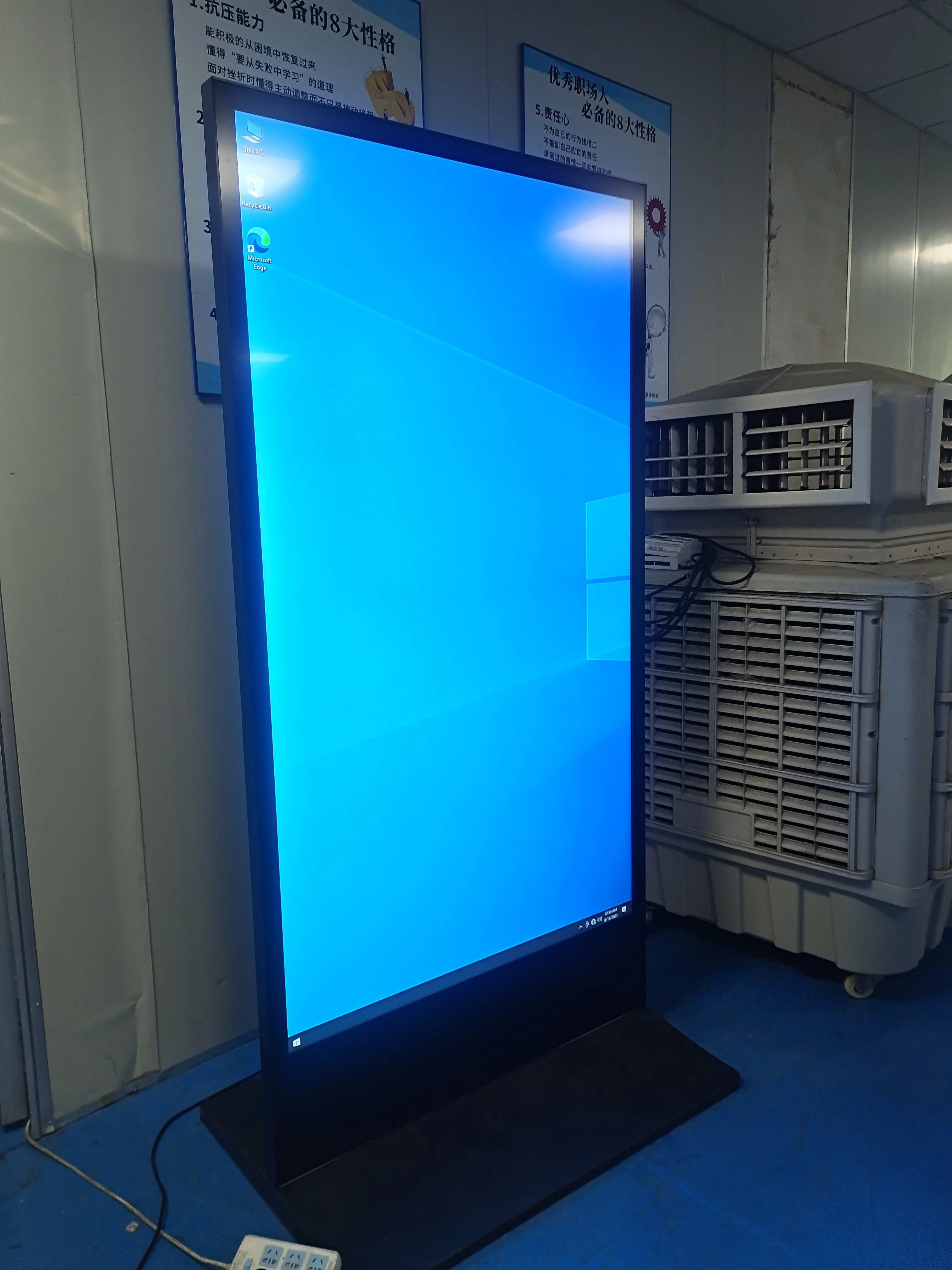 65' Advertising LCD Media Touch Screen Dual Display Floor Standing Digital Signage 4K HD Double Sided Indoor LCD Kiosk