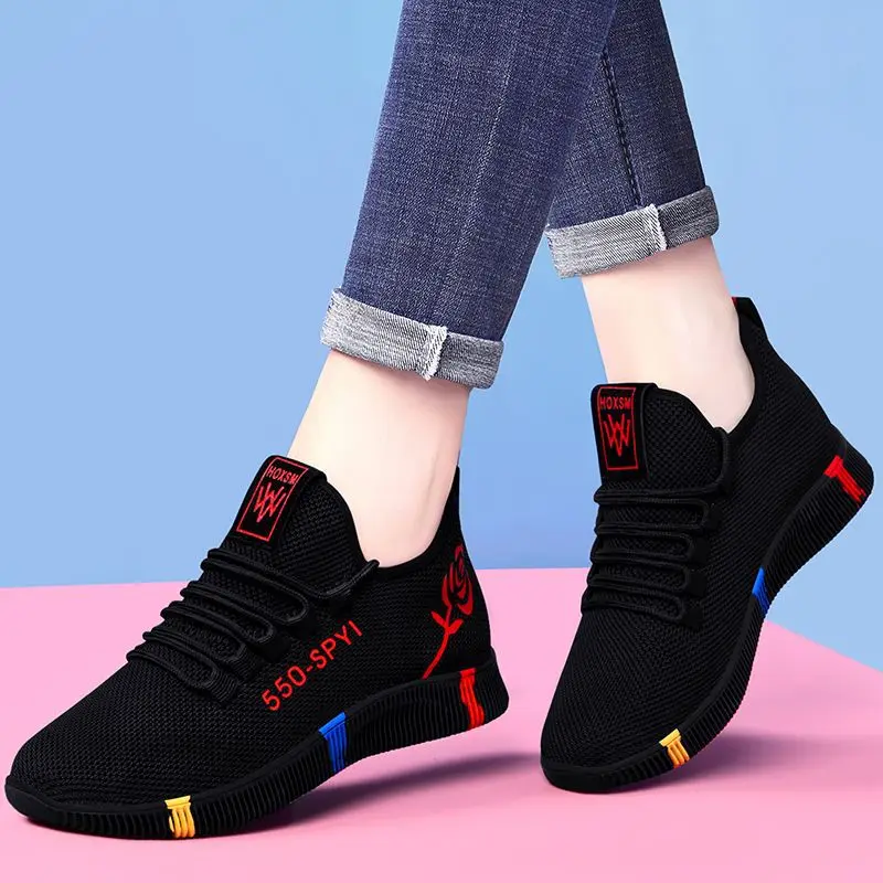Selling Well Shoes women 2024 new old cloth shoes breathable flying woven sports fashion ladies casual