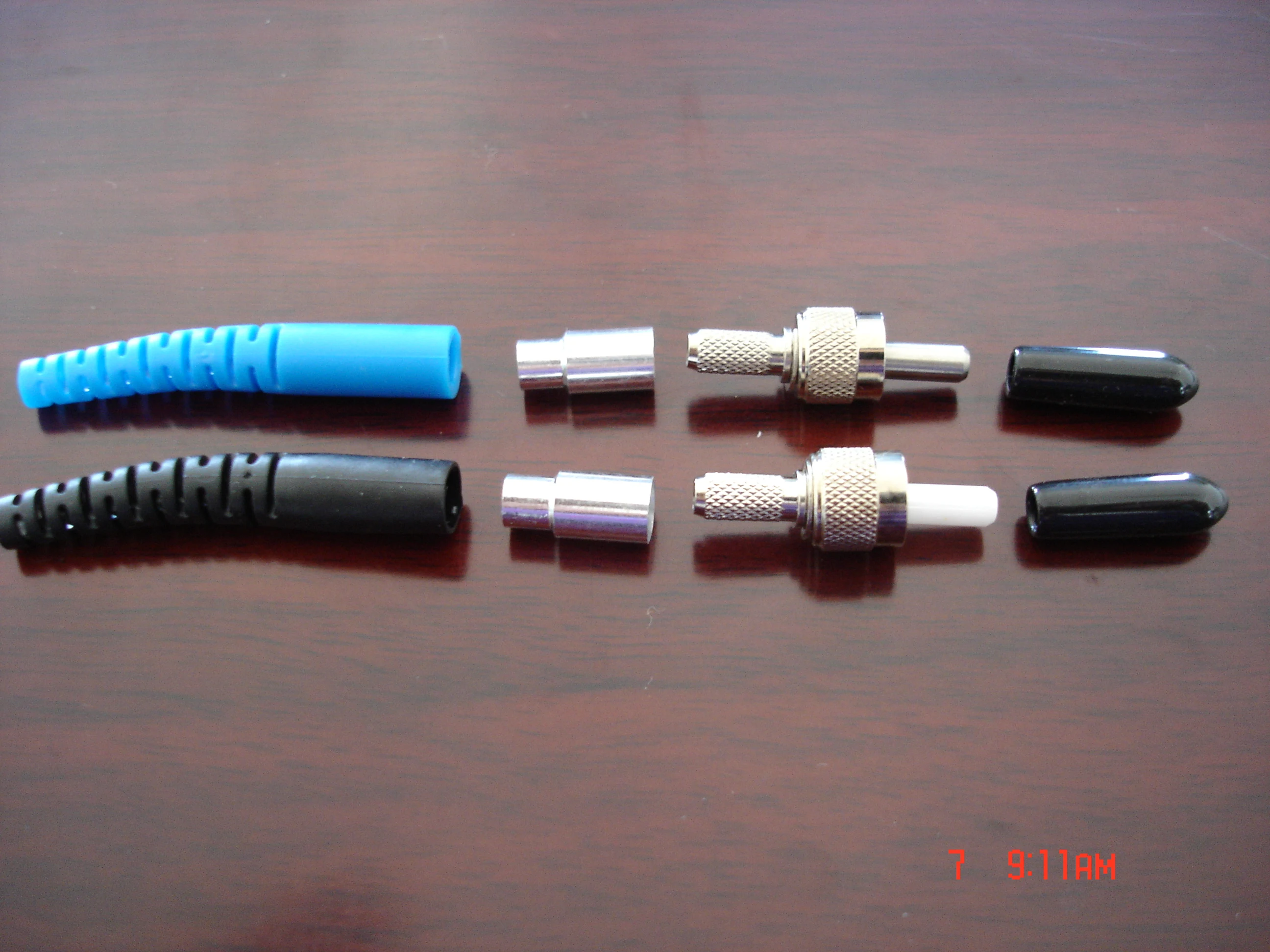 SMA905 Connectors with Stainless Steel Ferrules Ideally Suited for Large Core Fibers