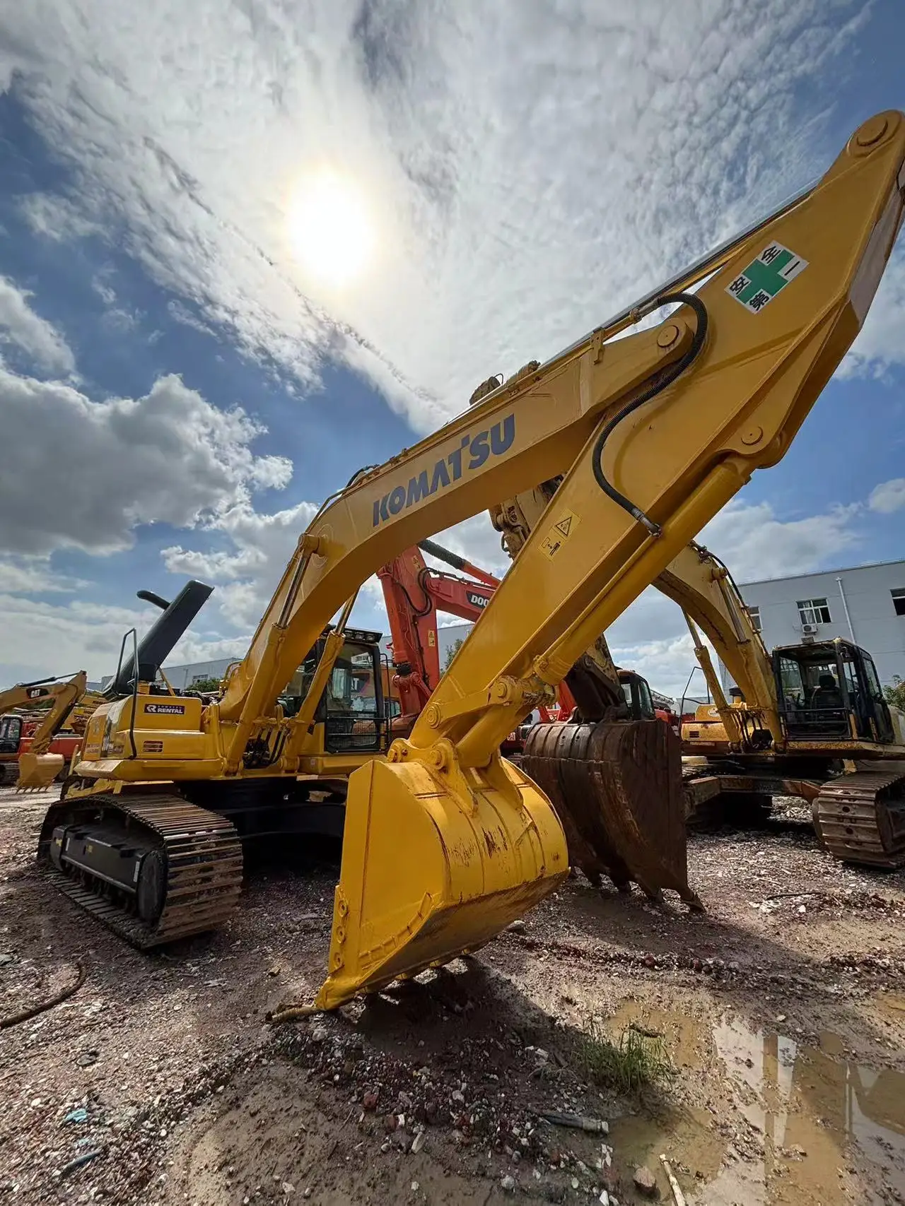 Used second-hand excavator earth-moving machinery komatsu pc300-7 of sale