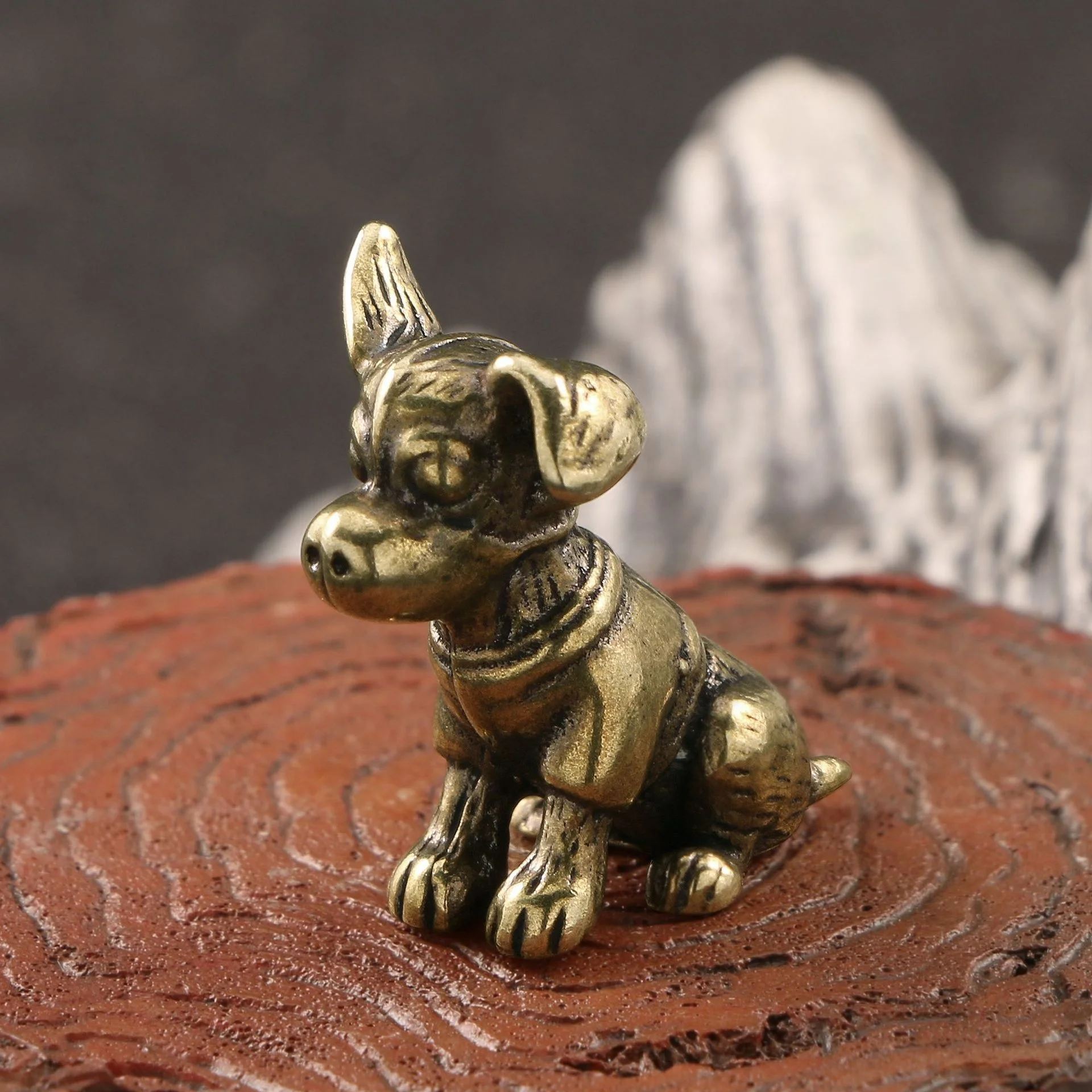 Brass material made of puppy ornaments cute dog zodiac dog bronze figurine toys.